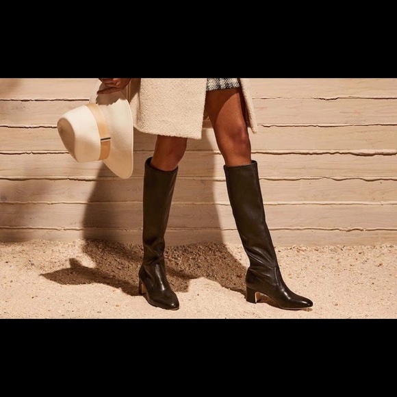 Stuart Weitzman Ricarda 60 knee high boot. Black napa leather. Size 35 EU (5 US) - Picture 5 of 6